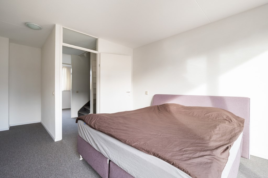 Tussenwoning te koop: Van Ewijckstraat 28, Dordrecht