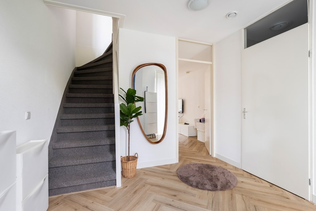 Tussenwoning te koop: Van Ewijckstraat 28, Dordrecht
