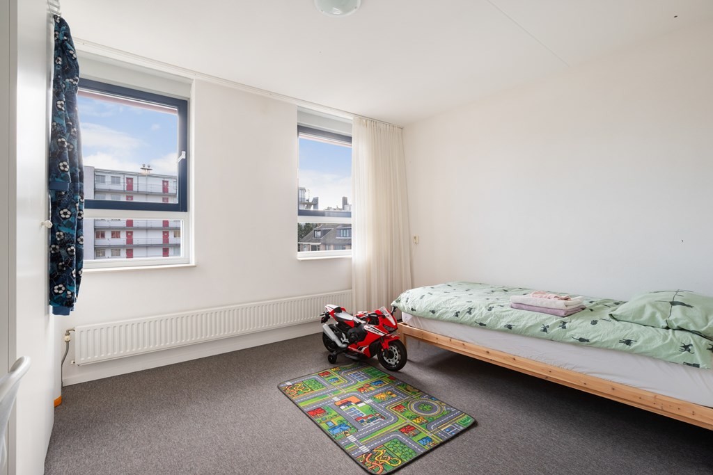 Tussenwoning te koop: Van Ewijckstraat 28, Dordrecht