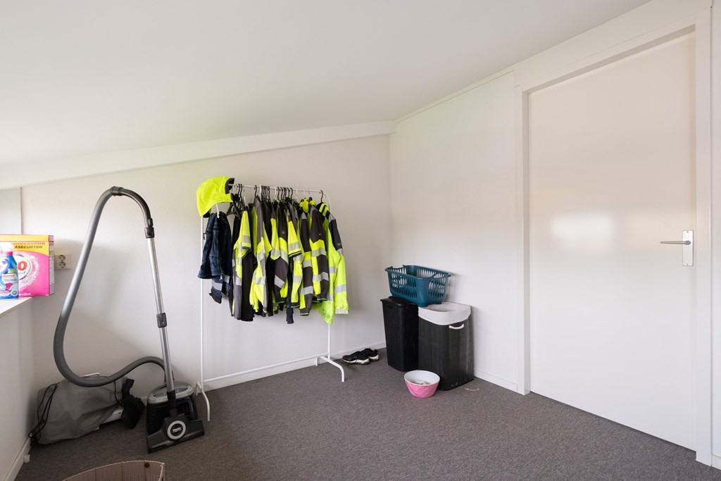 Tussenwoning te koop: Van Ewijckstraat 28, Dordrecht