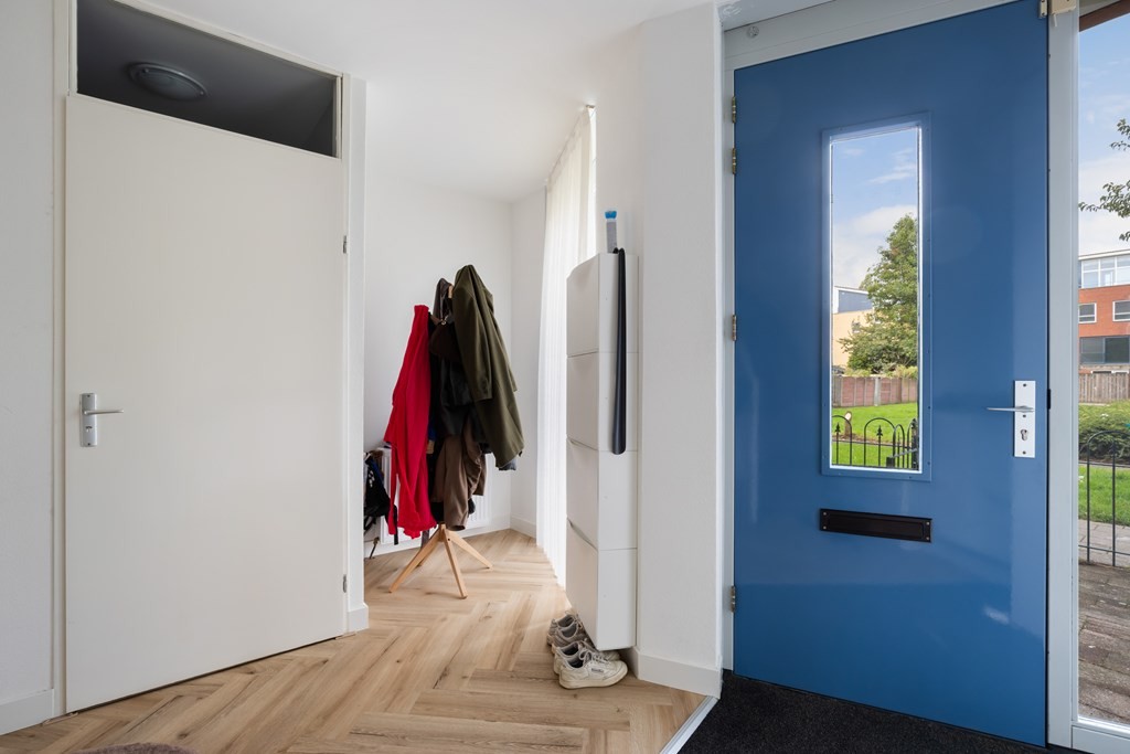 Tussenwoning te koop: Van Ewijckstraat 28, Dordrecht