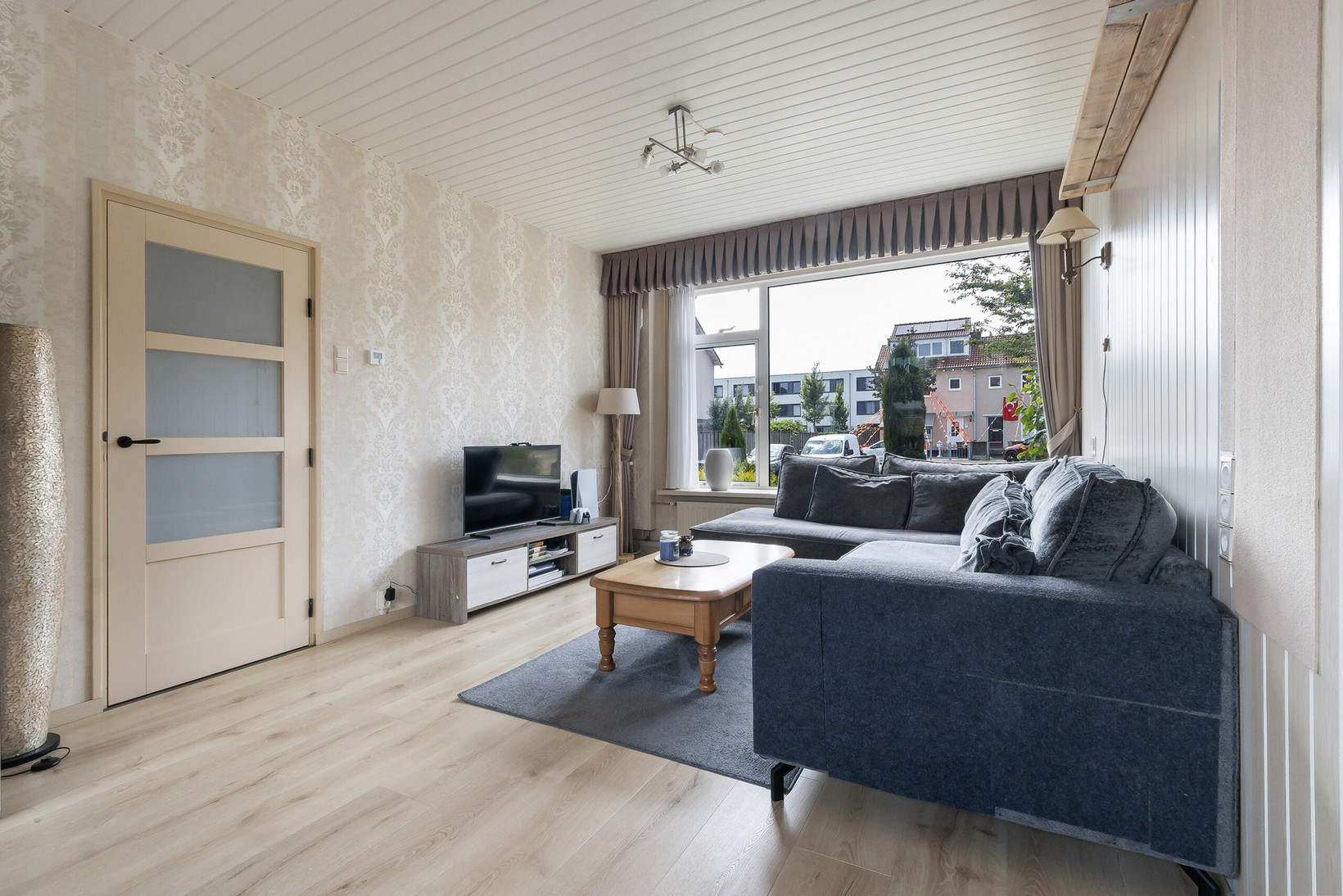 Tussenwoning te koop: Olivier van Noortstraat 10, Dordrecht