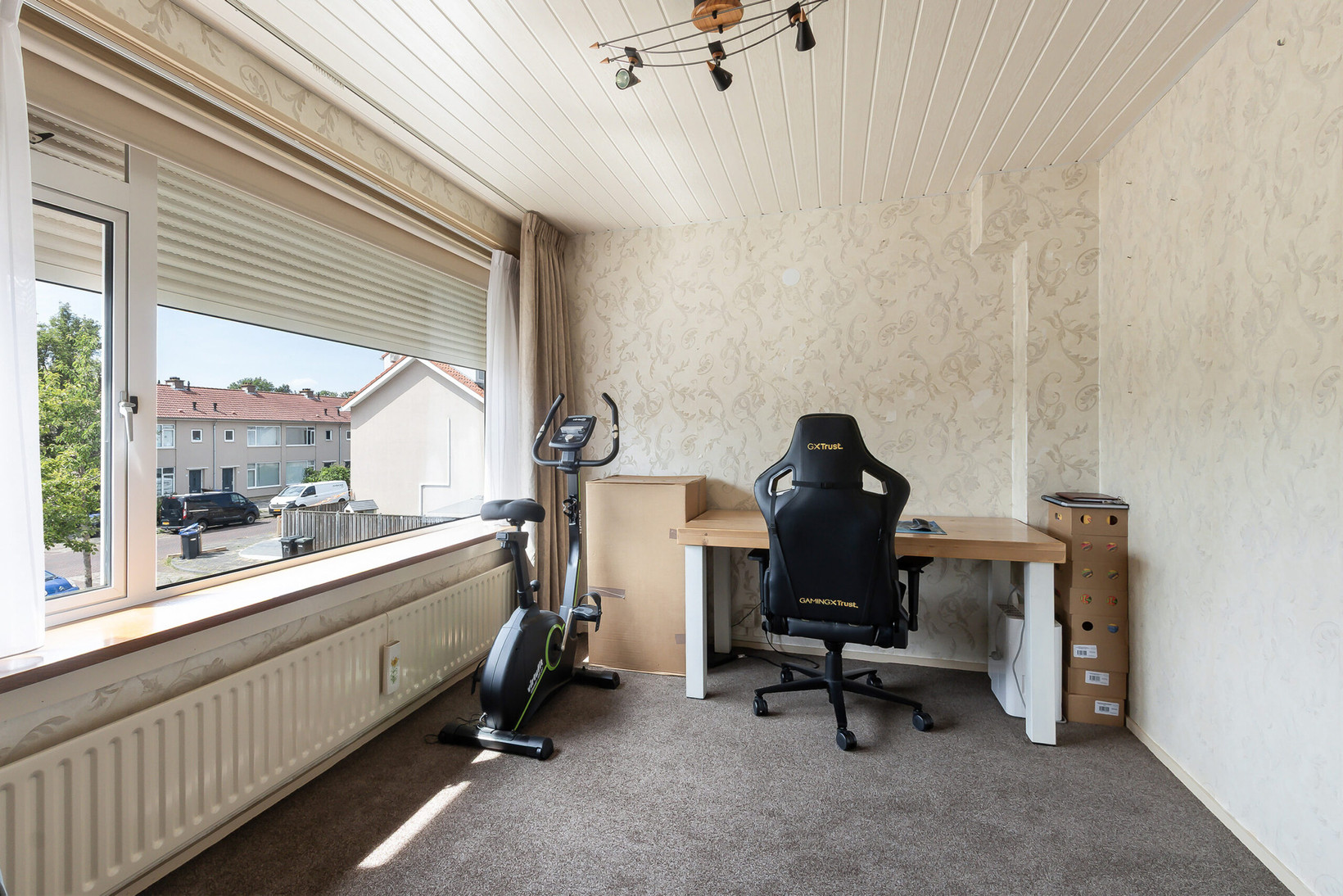 Tussenwoning te koop: Olivier van Noortstraat 10, Dordrecht