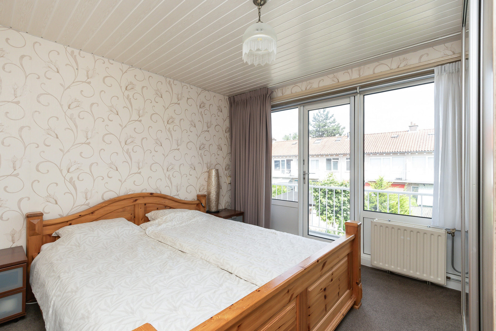 Tussenwoning te koop: Olivier van Noortstraat 10, Dordrecht
