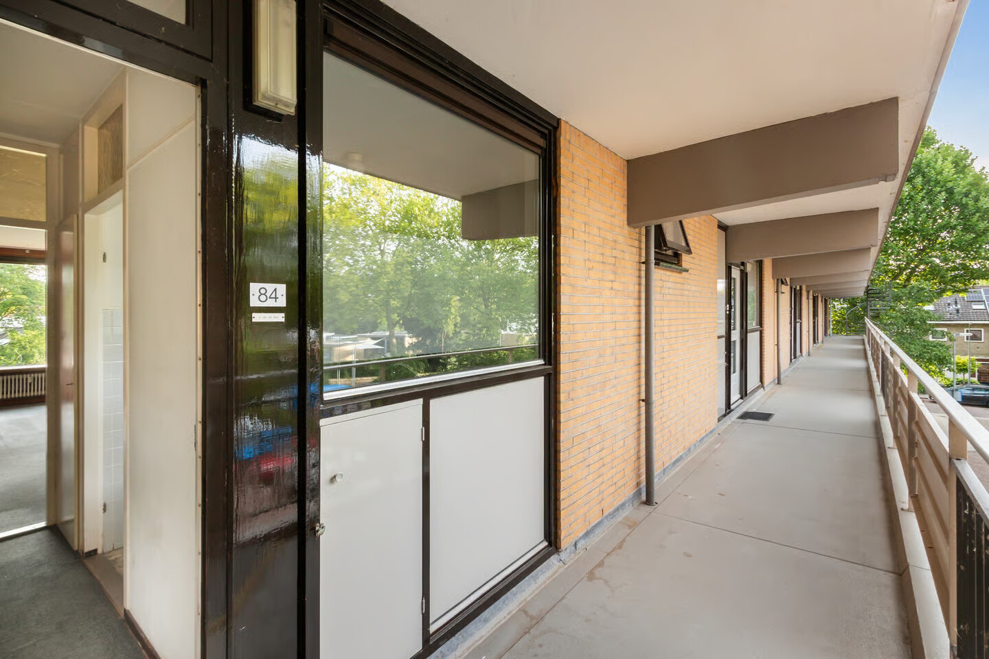 Appartement te koop: Campanula 84, Dordrecht