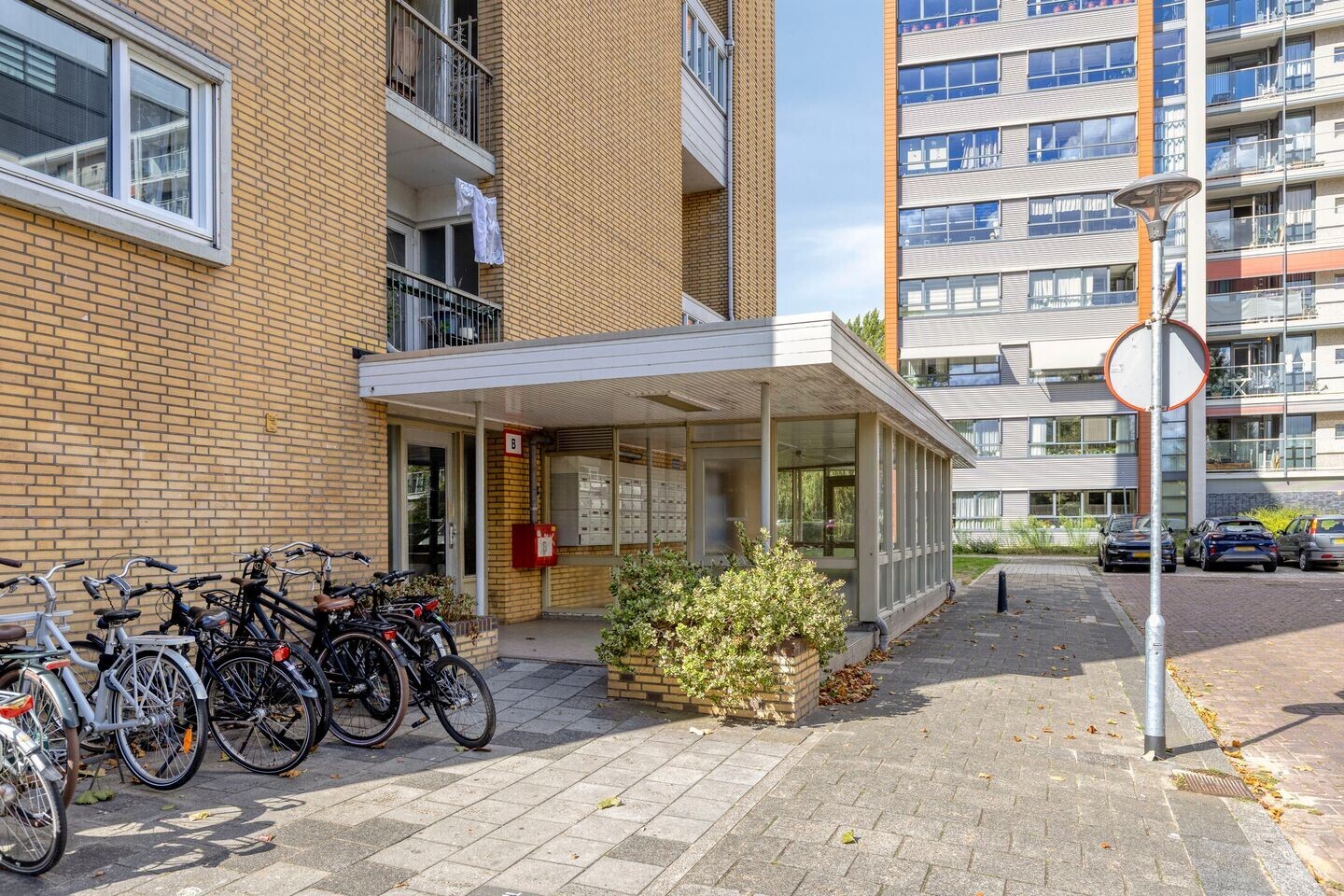 Appartement te koop: Van Bosseplantsoen 136, Dordrecht