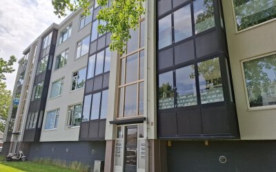Donker Curtiusstraat 9