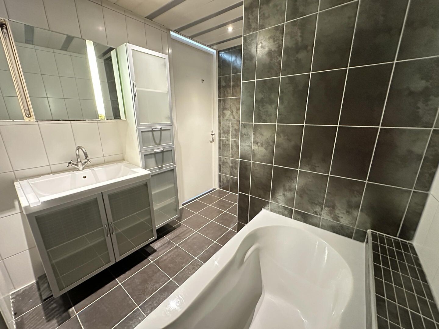 Tussenwoning te koop: Jacob van Heemskerckstraat 40, Dordrecht