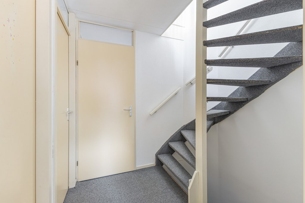Tussenwoning te koop: Cornelis Trompweg 92, Dordrecht