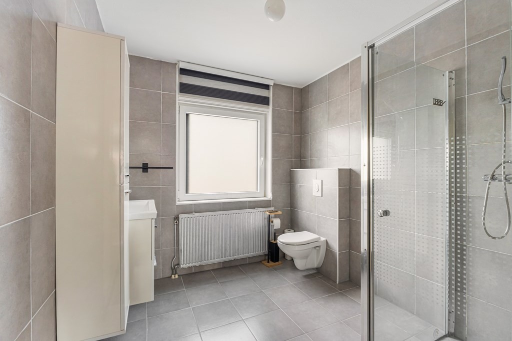 Tussenwoning te koop: Cornelis Trompweg 92, Dordrecht
