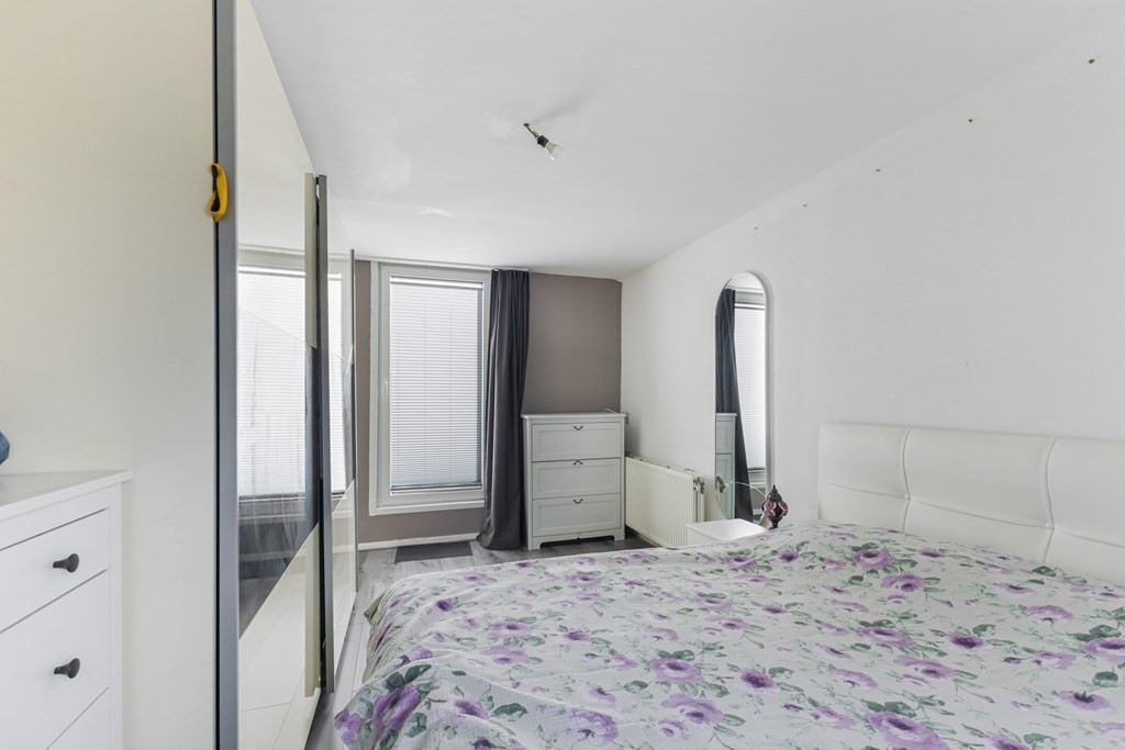 Tussenwoning te koop: Cornelis Trompweg 92, Dordrecht
