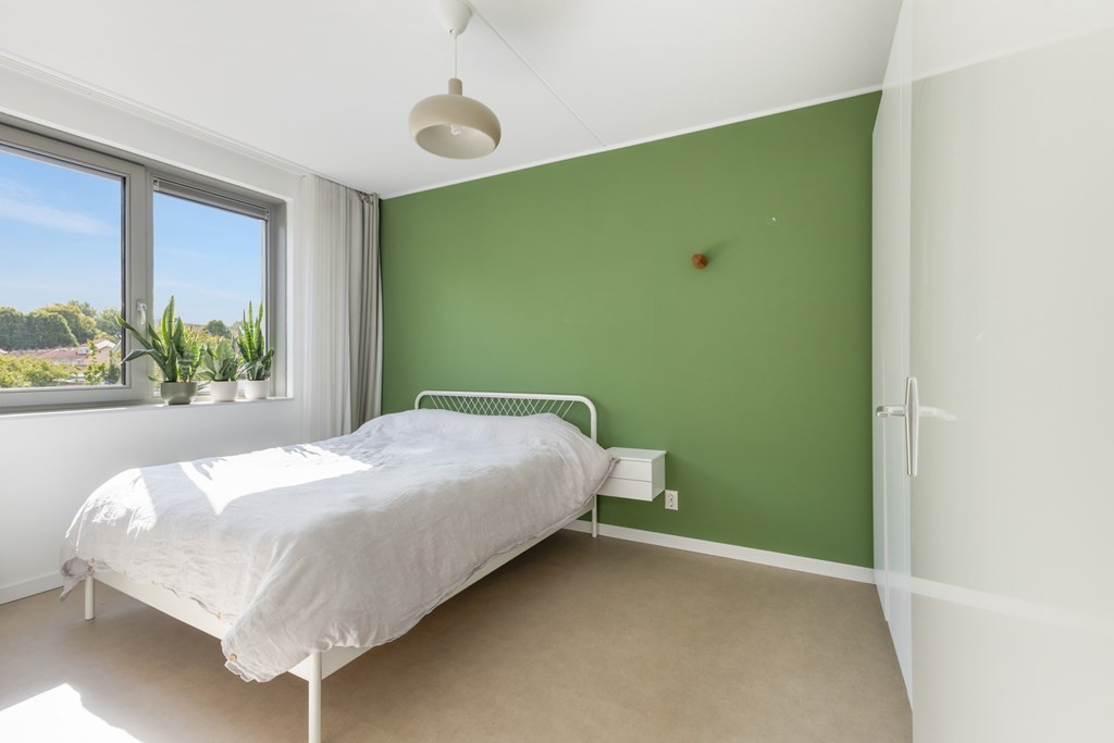 Tussenwoning te koop: Van Kinsbergenstraat 4, Dordrecht