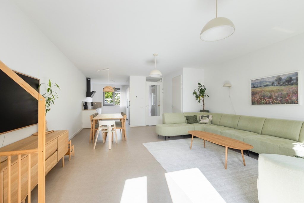 Tussenwoning te koop: Van Kinsbergenstraat 4, Dordrecht