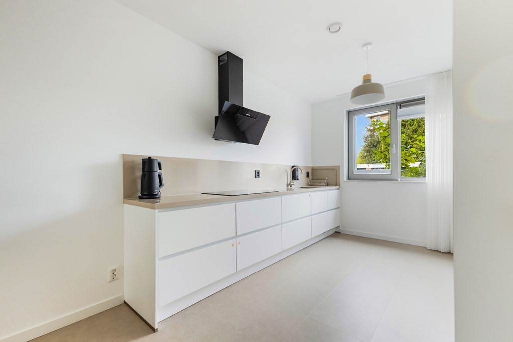 Tussenwoning te koop: Van Kinsbergenstraat 4, Dordrecht