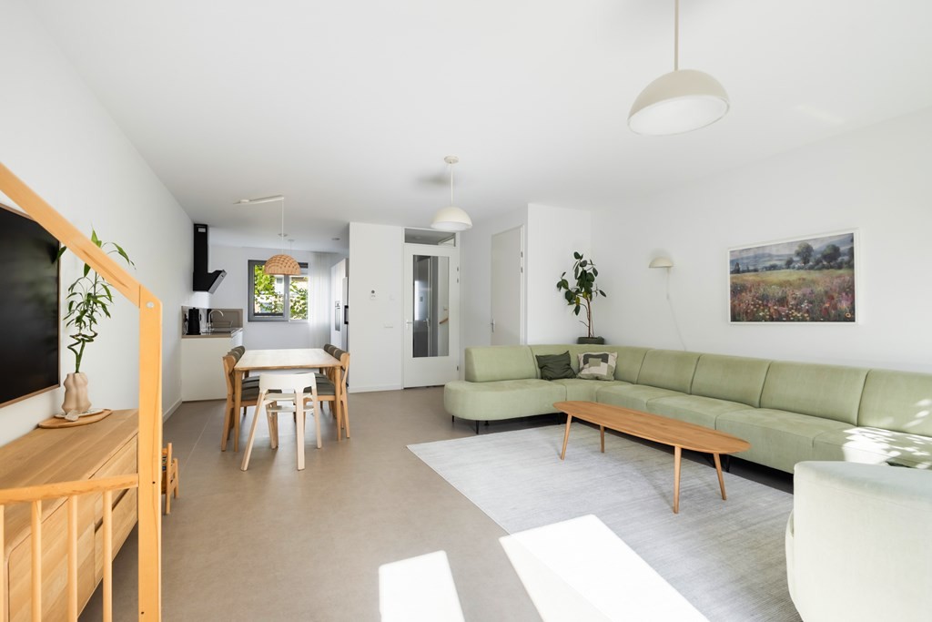 Tussenwoning te koop: Van Kinsbergenstraat 4, Dordrecht