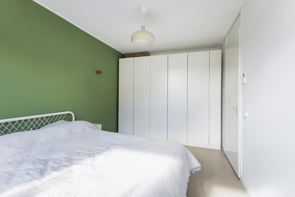 Tussenwoning te koop: Van Kinsbergenstraat 4, Dordrecht