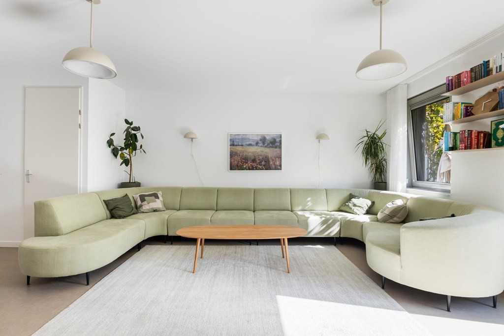 Tussenwoning te koop: Van Kinsbergenstraat 4, Dordrecht