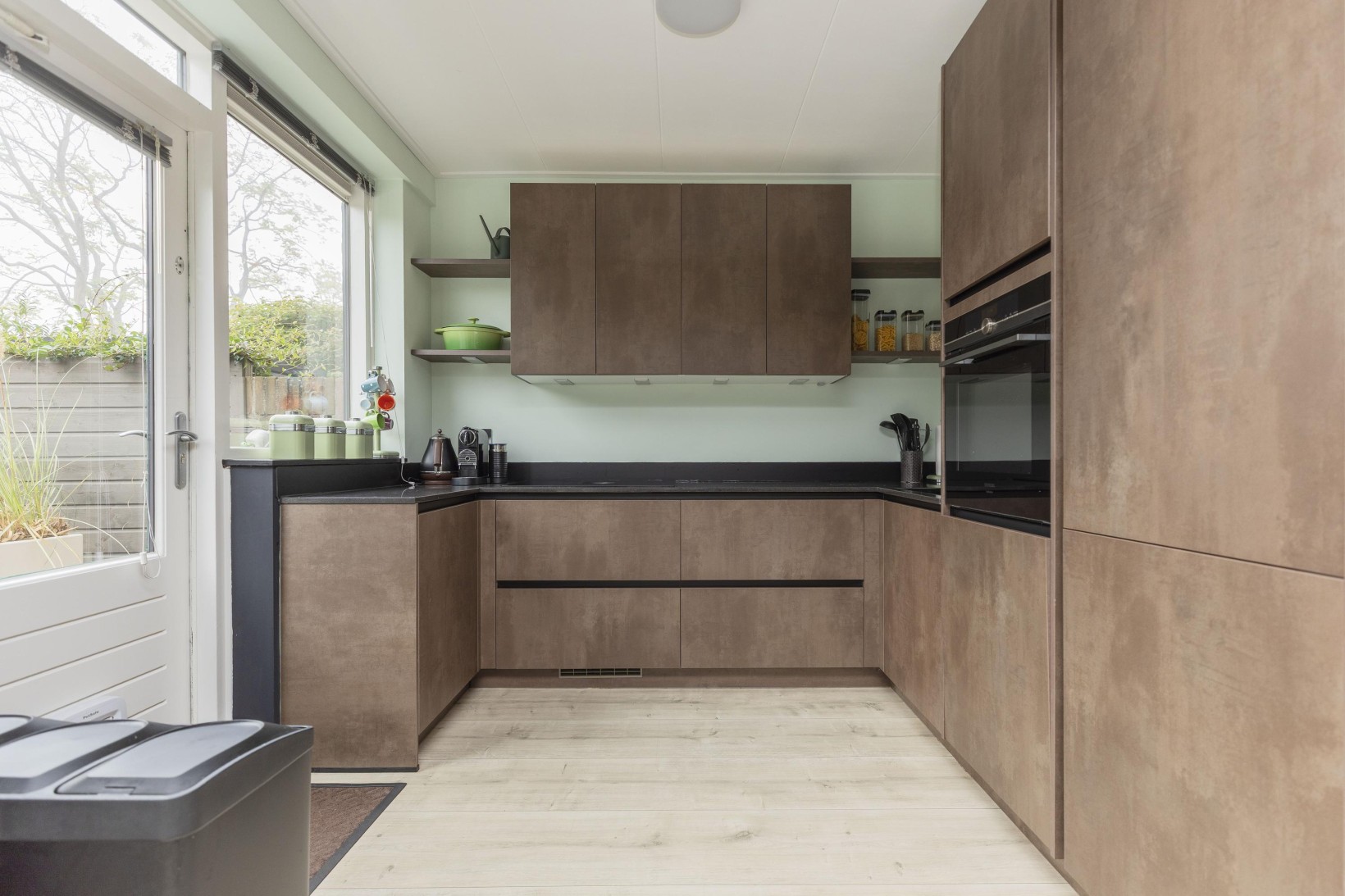 Tussenwoning te koop: Polluxhof 30, Dordrecht