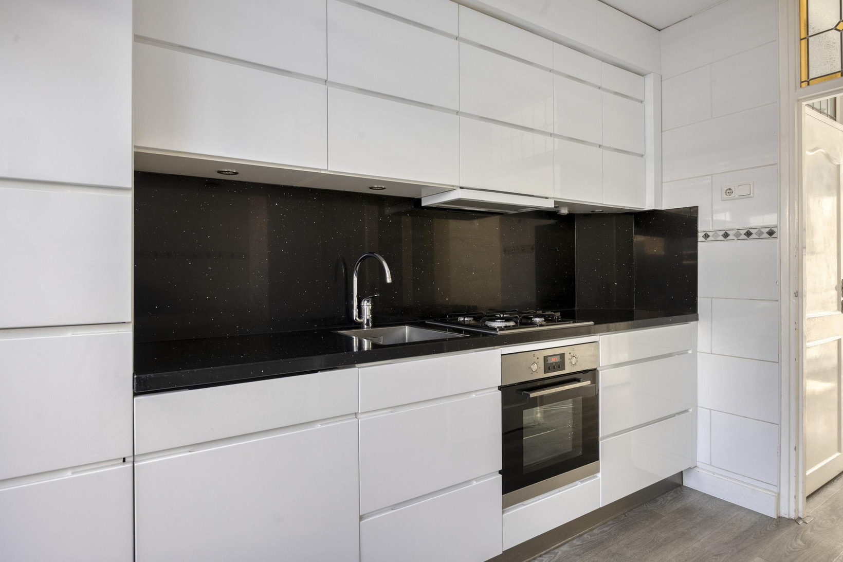 Tussenwoning te koop: Gemmahof 9, Dordrecht