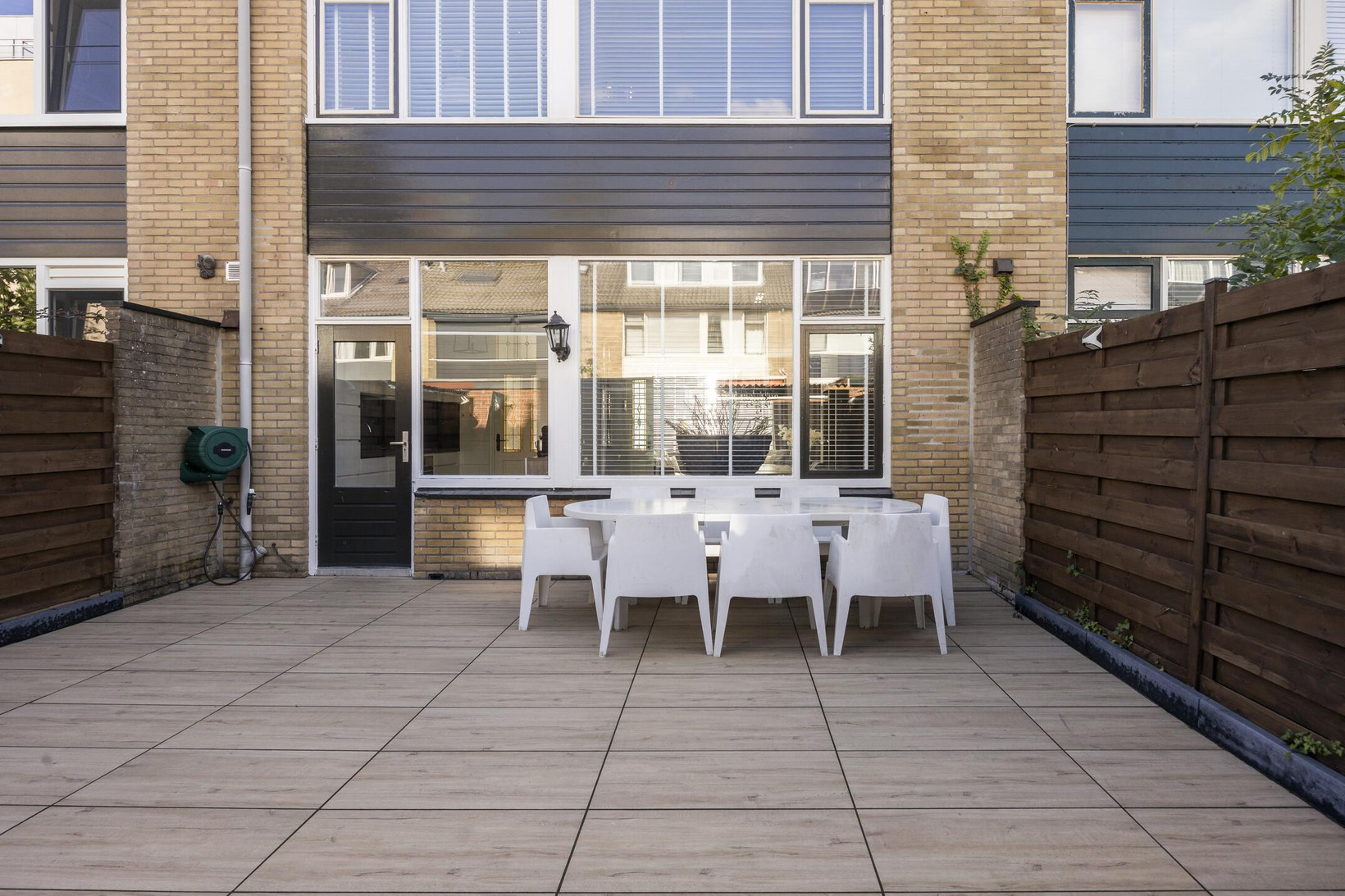 Tussenwoning te koop: Gemmahof 9, Dordrecht