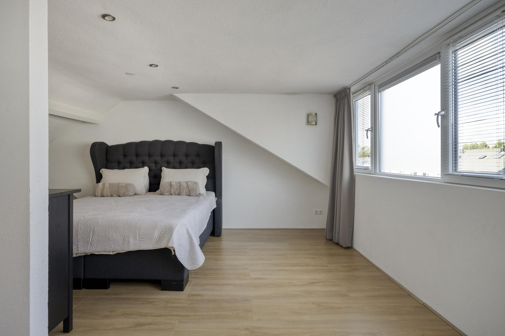 Tussenwoning te koop: Gemmahof 9, Dordrecht