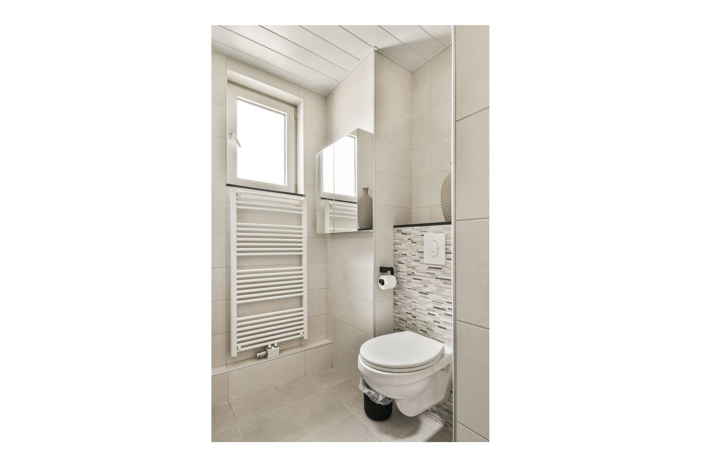 Tussenwoning te koop: Schuilenburg 95, Dordrecht
