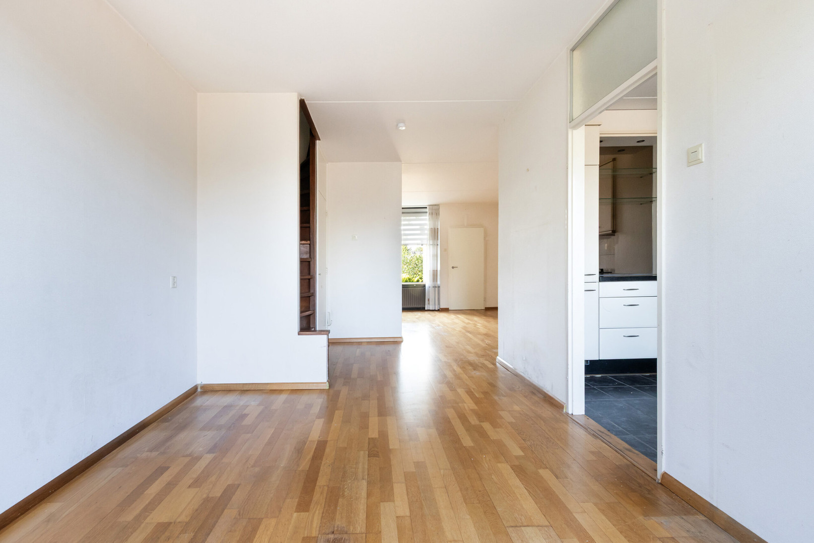 Tussenwoning te koop: Tafelberg 76, Dordrecht