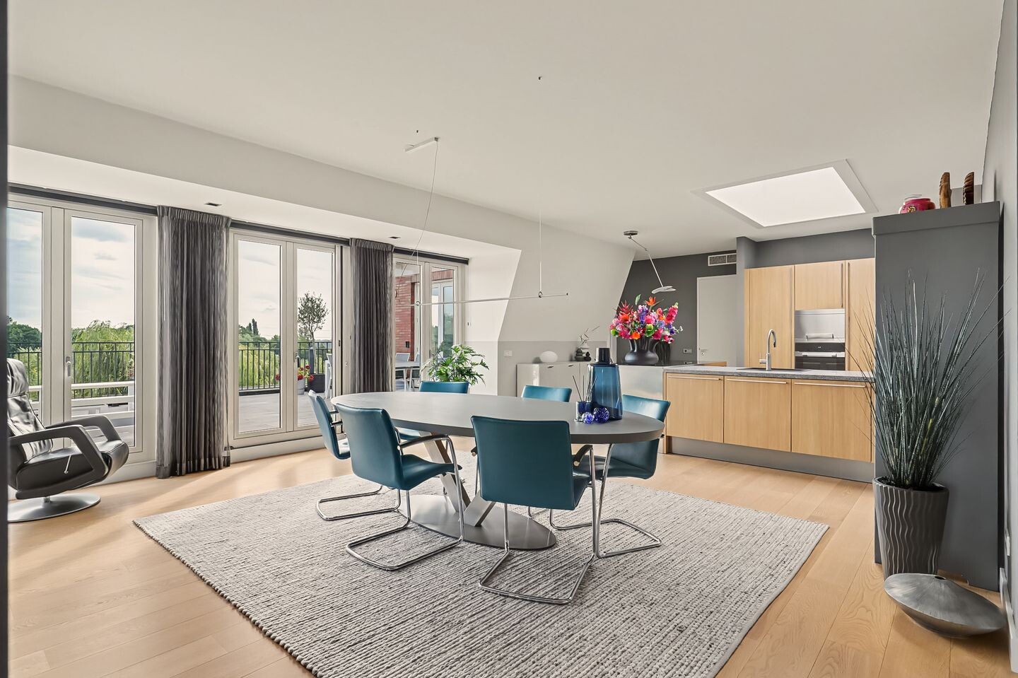 Appartement te koop: Hovenlaan 77, Dordrecht