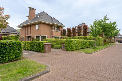 Liechtenste. 52