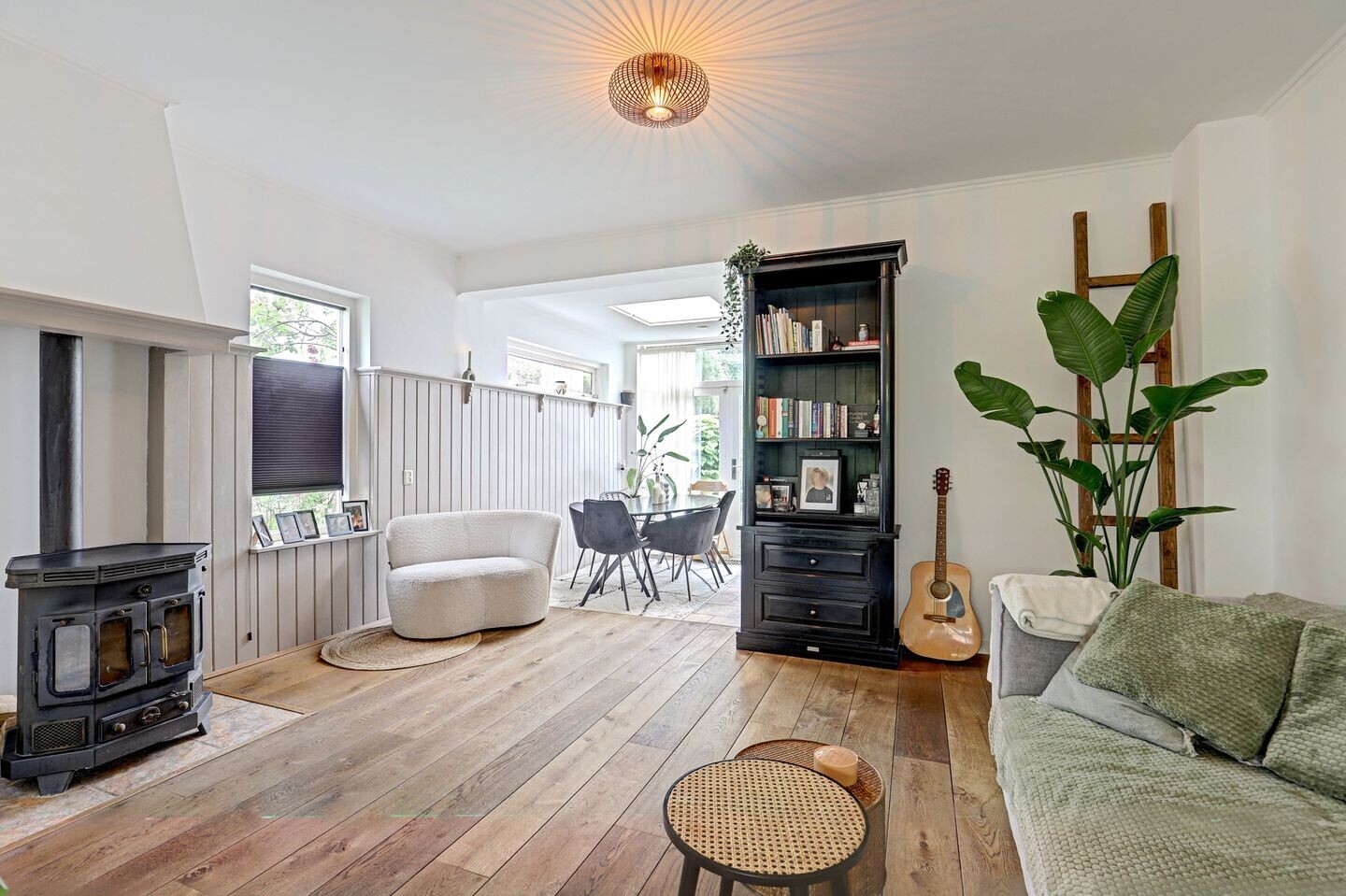 Hoekwoning te koop: Lodewijk van Nassaustraat 23, Zwijndrecht