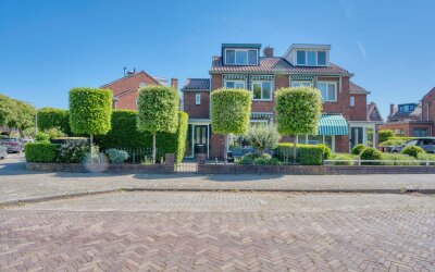 Willem van. 11