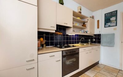 Stoop van Zwijndrechtstraat 16