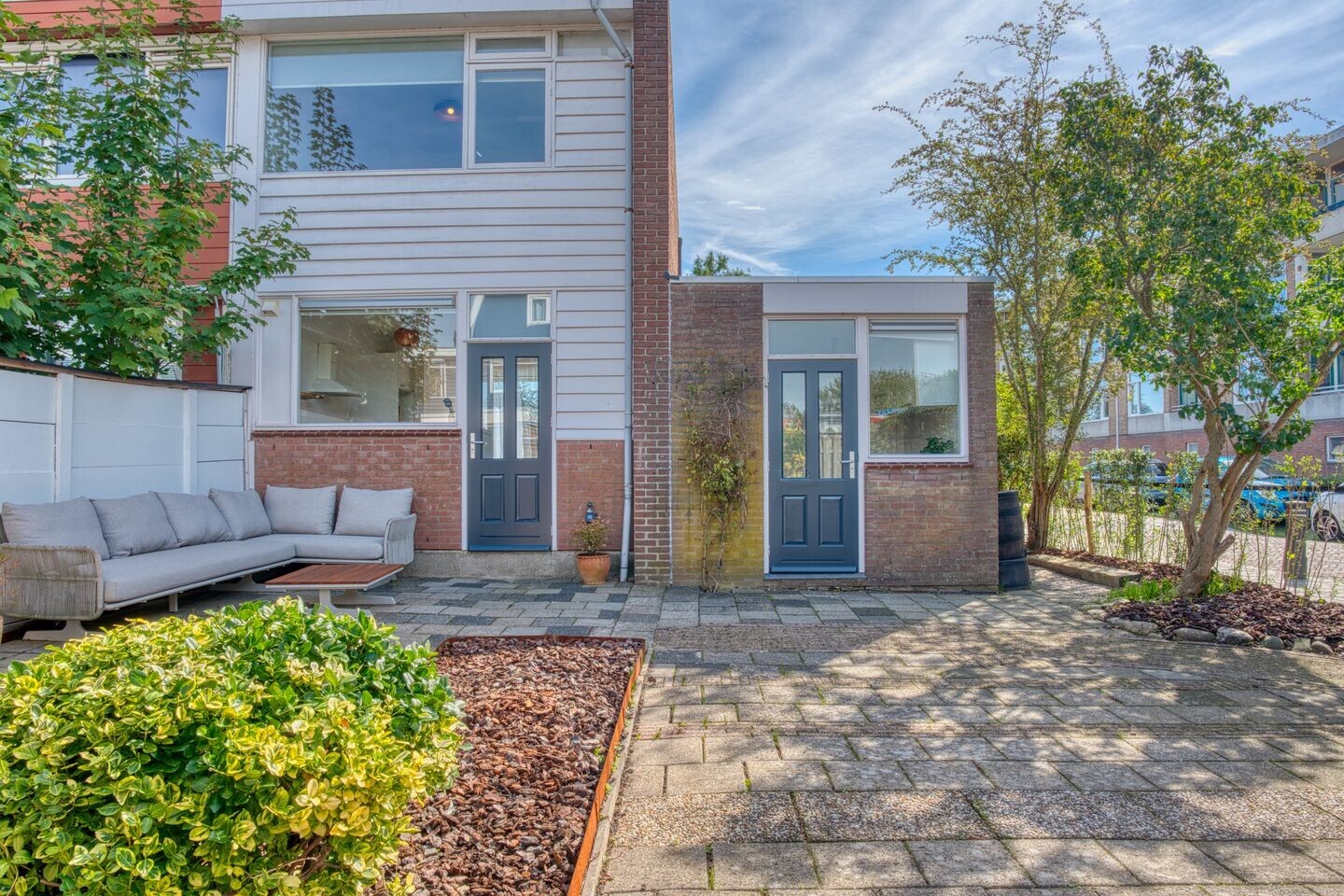 Hoekwoning te koop: van Weerden Poelmanstraat 27, Zwijndrecht
