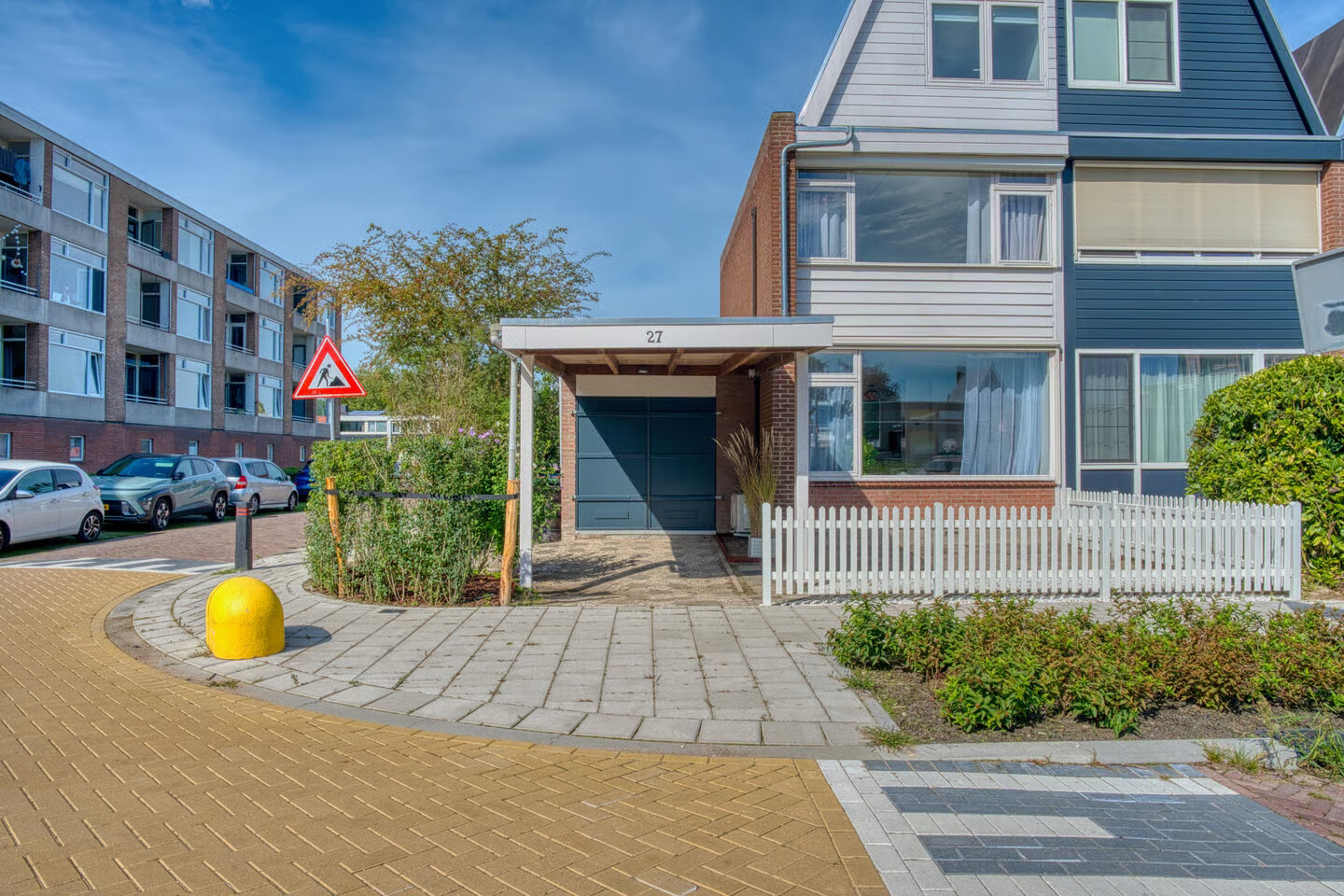 Hoekwoning te koop: van Weerden Poelmanstraat 27, Zwijndrecht