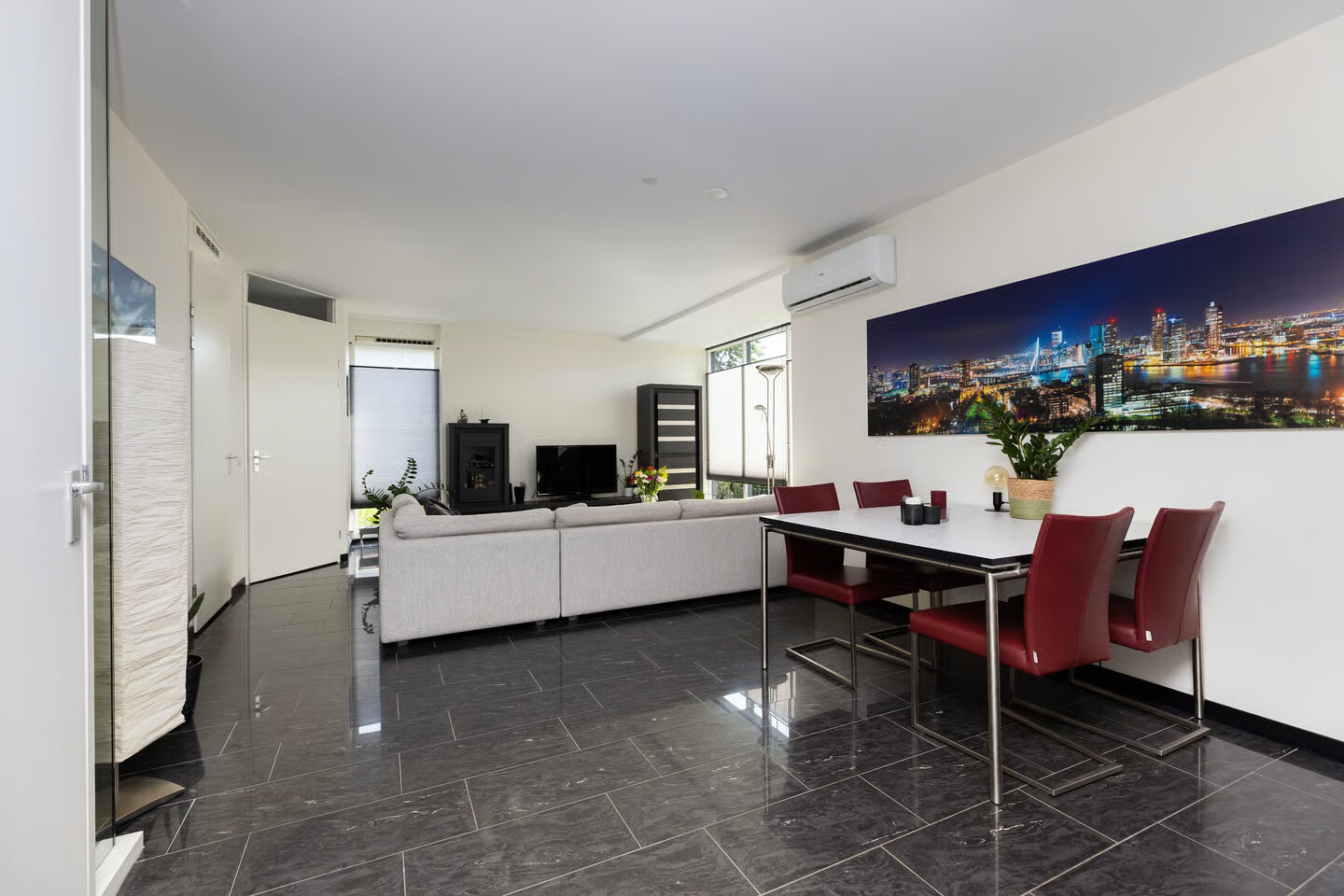 Hoekwoning te koop: Venusstraat 2A, Zwijndrecht