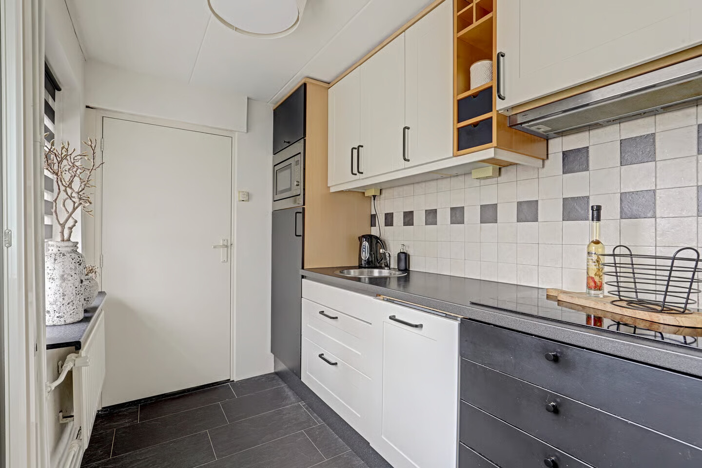 Tussenwoning te koop: Prins Hendrikstraat 51, Zwijndrecht