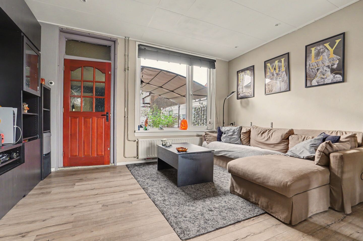 Tussenwoning te koop: Noteboomstraat 23, Zwijndrecht