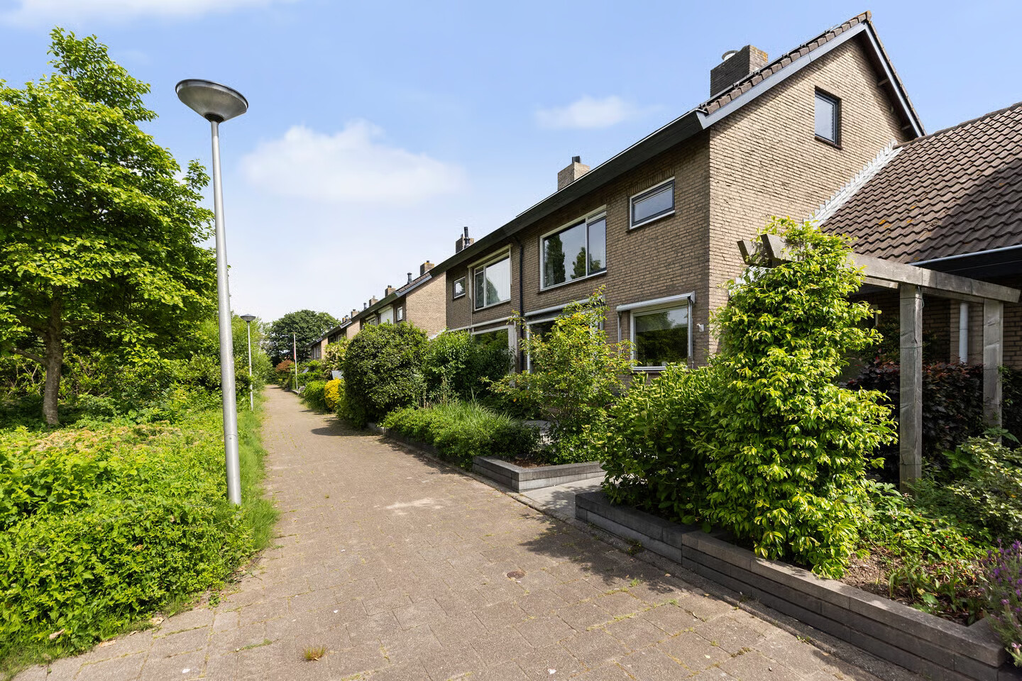 Tussenwoning te koop: van der Palmstraat 4, Zwijndrecht