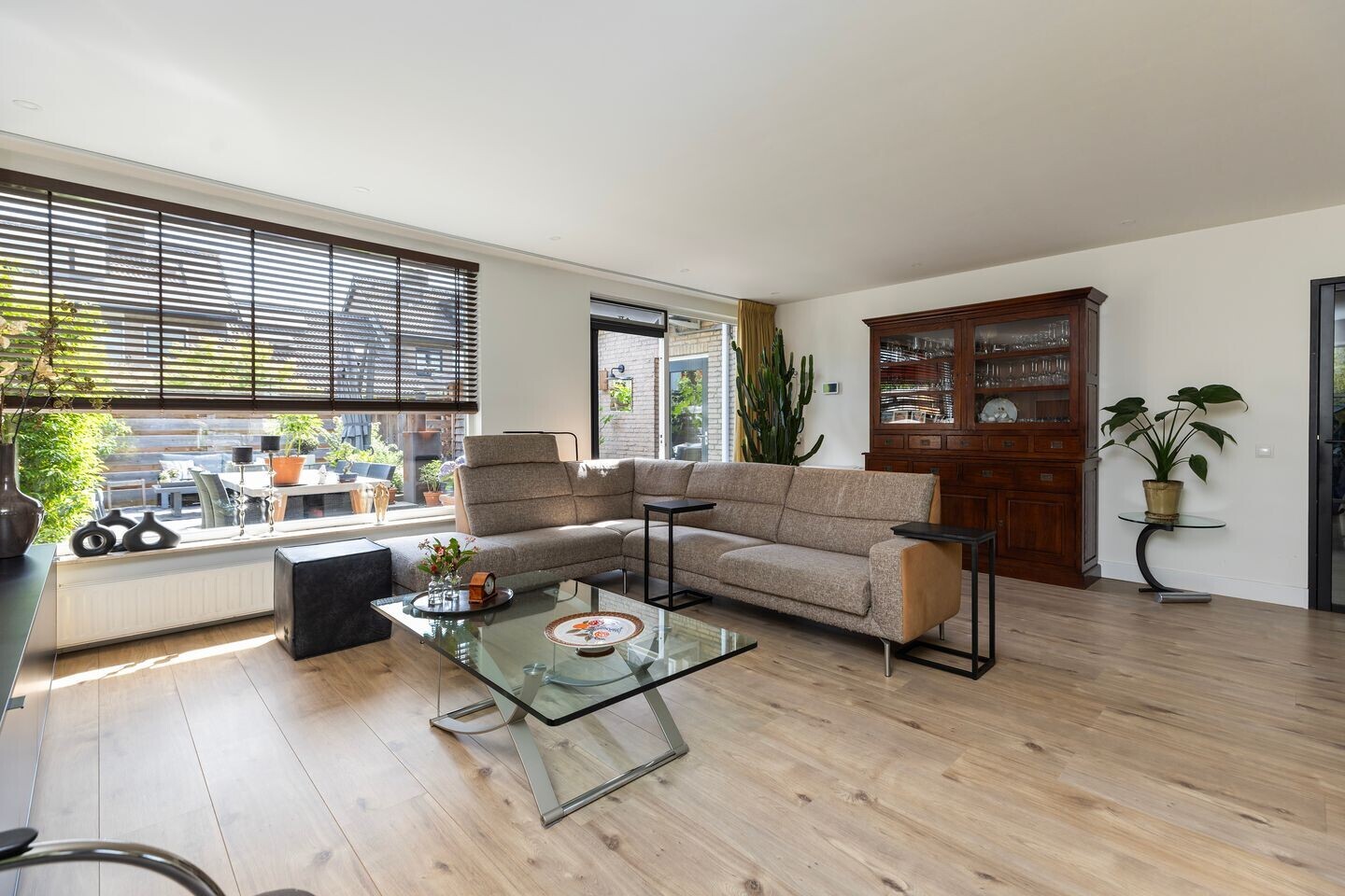 Tussenwoning te koop: van der Palmstraat 4, Zwijndrecht
