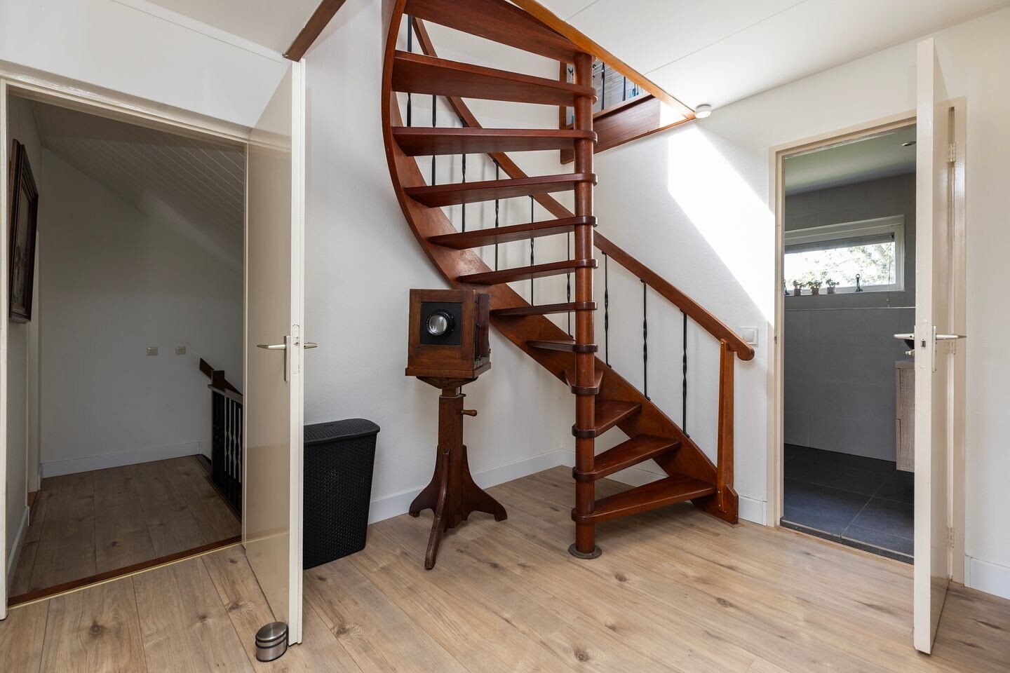 Tussenwoning te koop: van der Palmstraat 4, Zwijndrecht