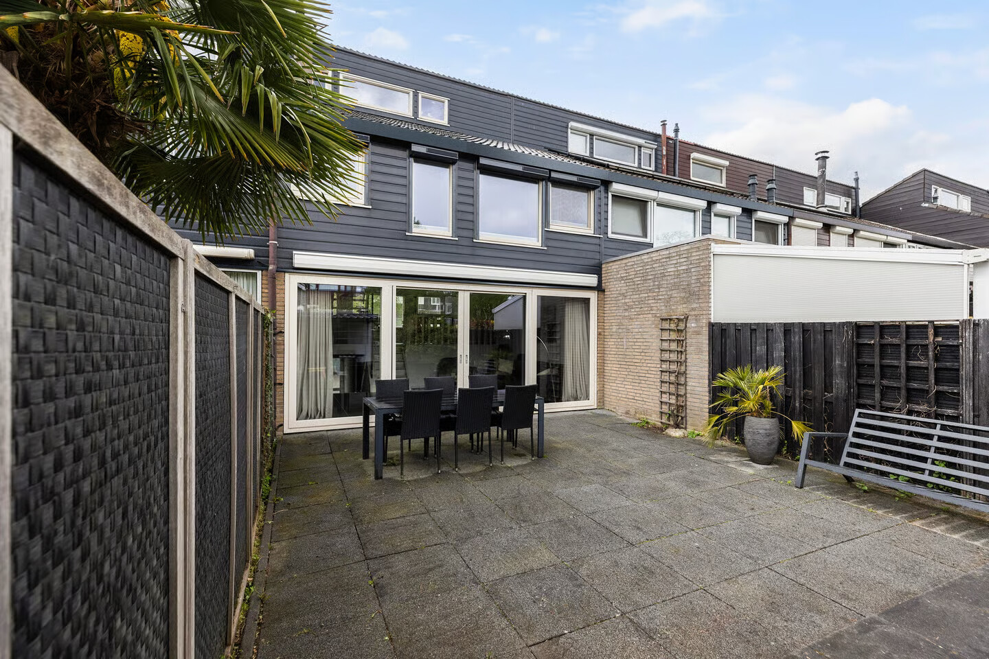 Tussenwoning te koop: Europaweg 69, Zwijndrecht
