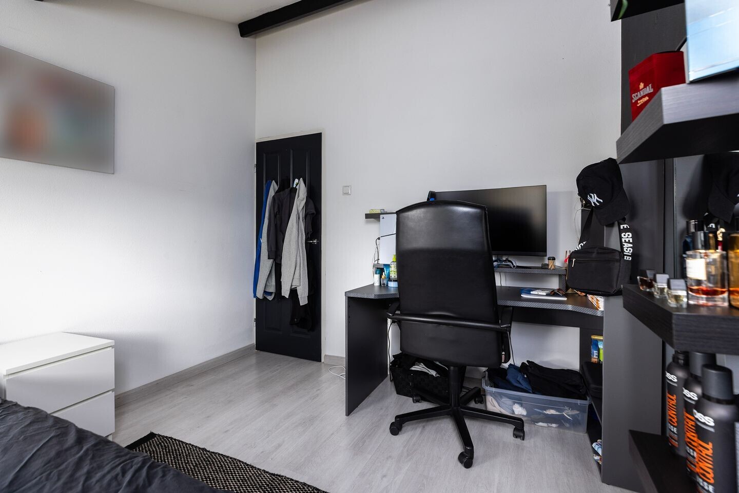 Tussenwoning te koop: Europaweg 69, Zwijndrecht