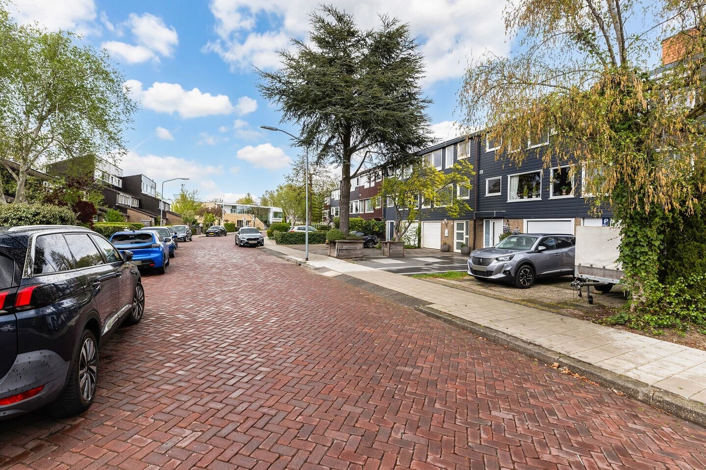 Tussenwoning te koop: Europaweg 69, Zwijndrecht