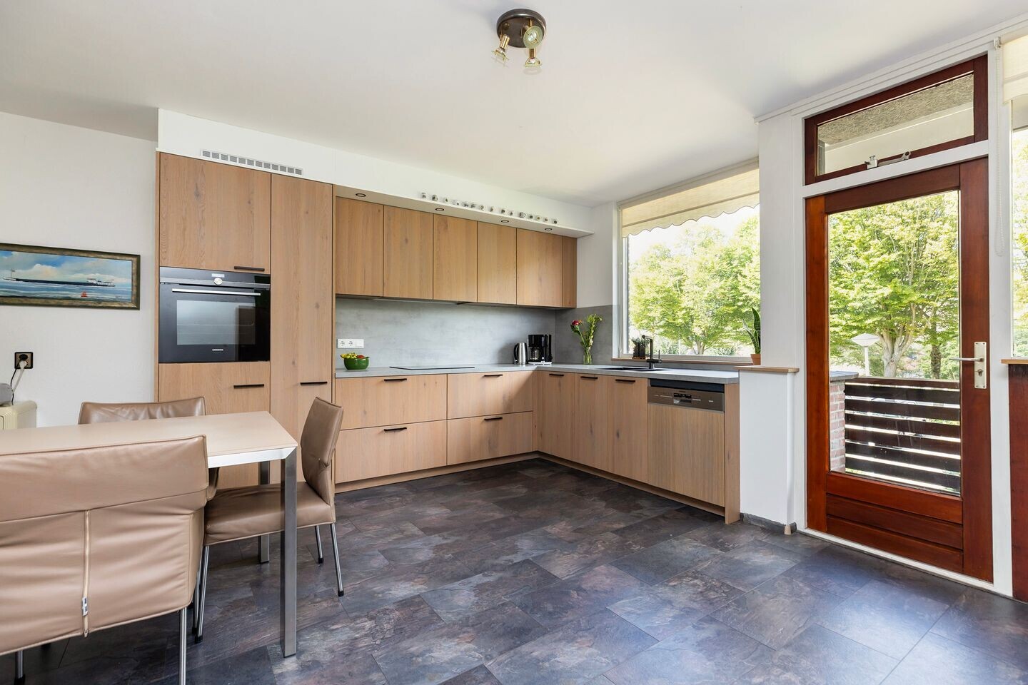 Tussenwoning te koop: Lauwers 40, Zwijndrecht