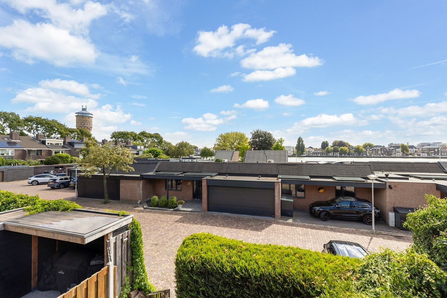 Tussenwoning te koop: Lauwers 40, Zwijndrecht