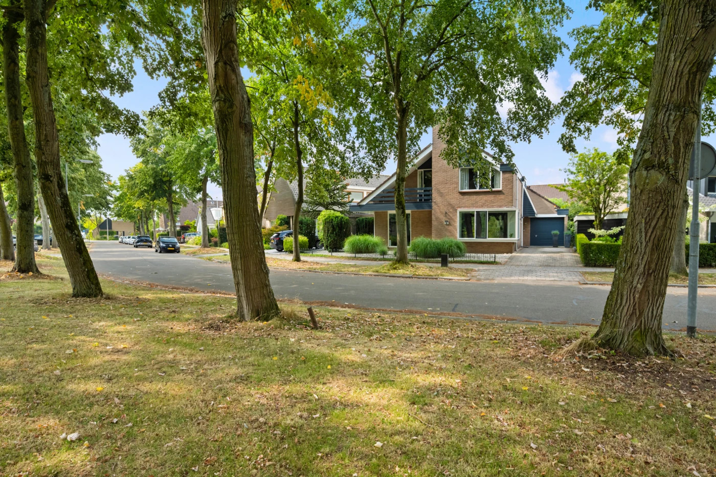 Vrijstaande woning te koop: Lindeweg 10, Zwijndrecht
