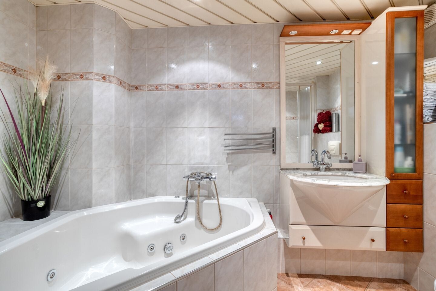 Tussenwoning te koop: Sibeliusstraat 14, Zwijndrecht