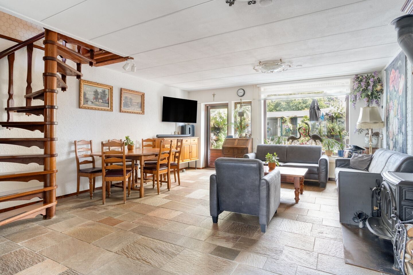 Tussenwoning te koop: Sibeliusstraat 14, Zwijndrecht
