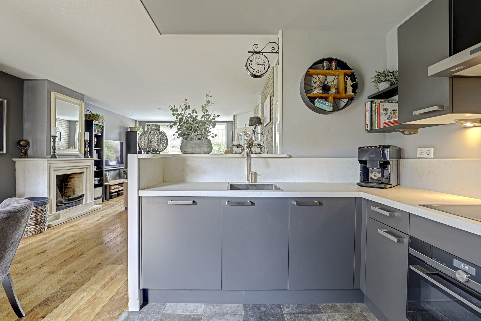 Tussenwoning te koop: Gershwinstraat 23, Zwijndrecht