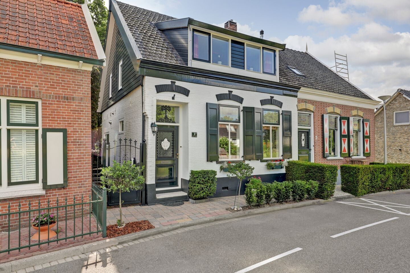 Twee-onder-één-kap te koop: Hoge Kade 3, Hendrik-Ido-Ambacht